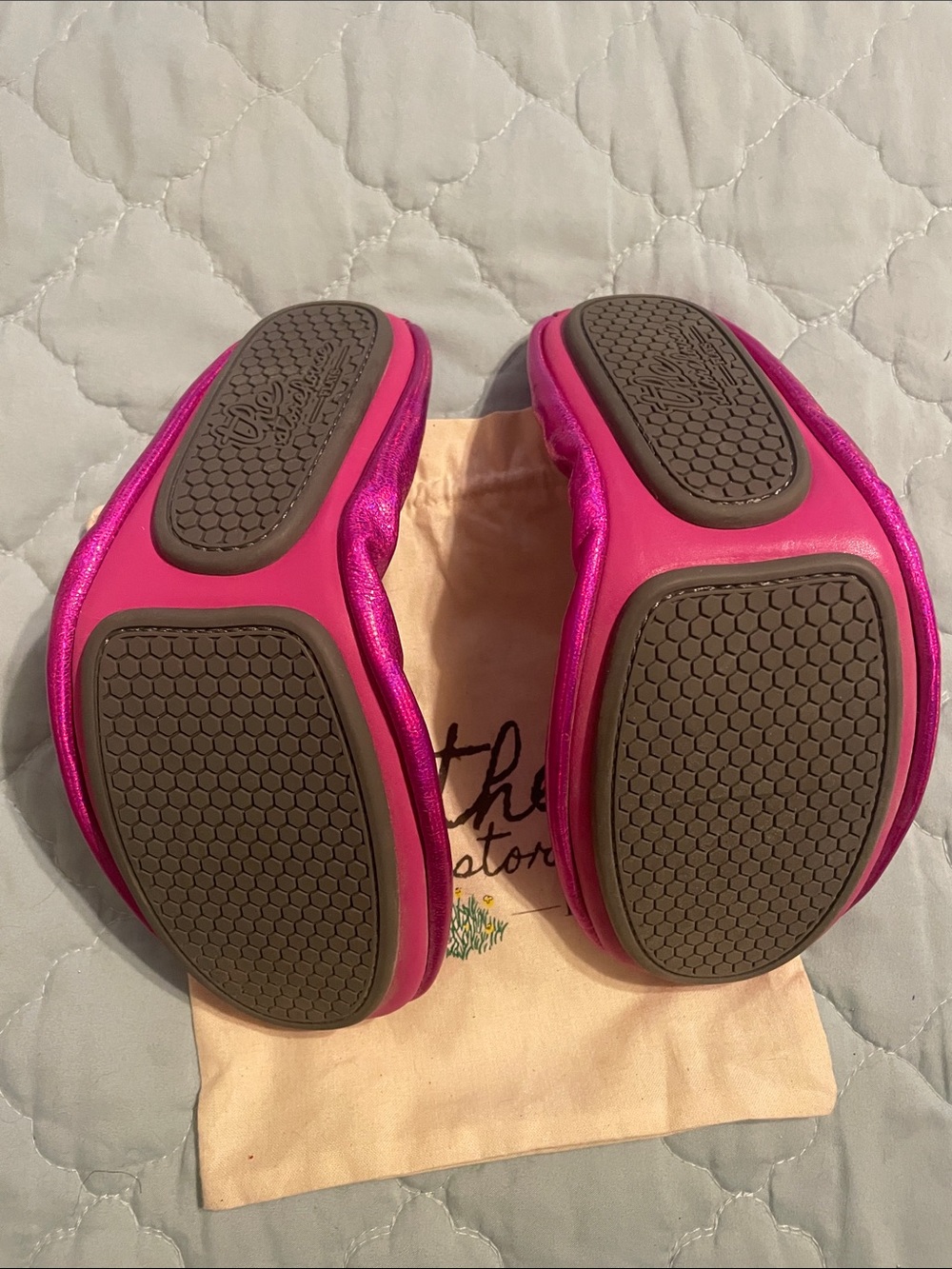 The Storehouse Flats iridescent fuschia pink ballet flats - Picture 2 of 5